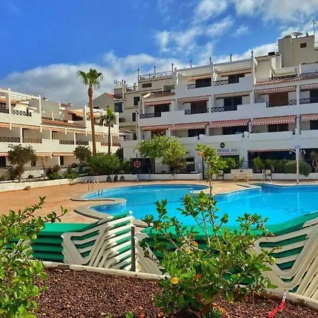 Comfy With Large Terrace Five Minutes From Ocean Appartement