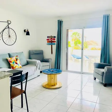 Comfy With Large Terrace Five Minutes From Ocean * לוס כריסטיאנוס